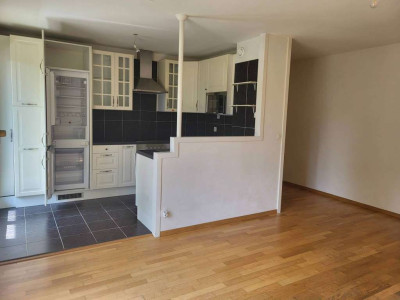 Appartement de 3 pièces au 1er étage situé à Perly 1258 image 1