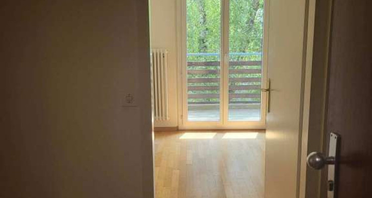 Appartement de 3 pièces au 1er étage situé à Perly 1258 image 4