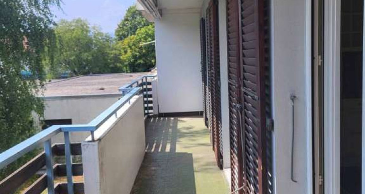 Appartement de 3 pièces au 1er étage situé à Perly 1258 image 2