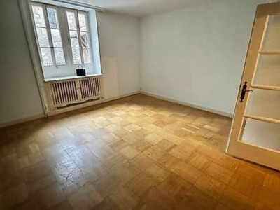 Appartement 1,5 pièces à la Vieille-Ville disponible rapidement. image 1