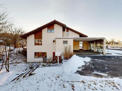 Grosses Einfamilienhaus mit Garten, Wintergarten und viel Potenzial image 2