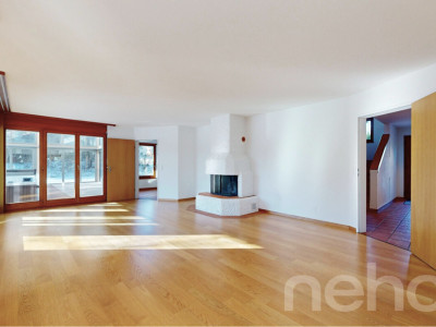 Grosses Einfamilienhaus mit Garten, Wintergarten und viel Potenzial image 3