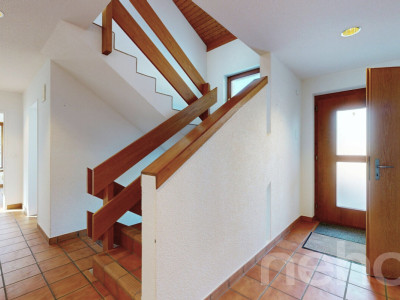 Grosses Einfamilienhaus mit Garten, Wintergarten und viel Potenzial image 4