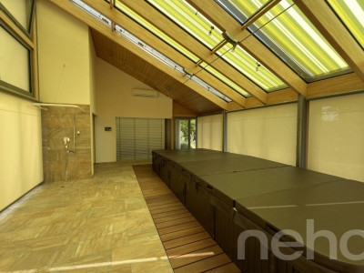 Grosses Einfamilienhaus mit Garten, Wintergarten und viel Potenzial image 5