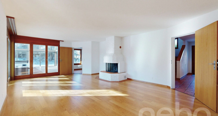 Grosses Einfamilienhaus mit Garten, Wintergarten und viel Potenzial image 3