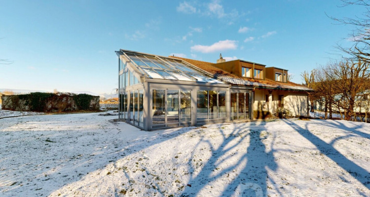 Grosses Einfamilienhaus mit Garten, Wintergarten und viel Potenzial image 11