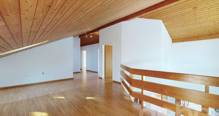 Grosses Einfamilienhaus mit Garten, Wintergarten und viel Potenzial image 9
