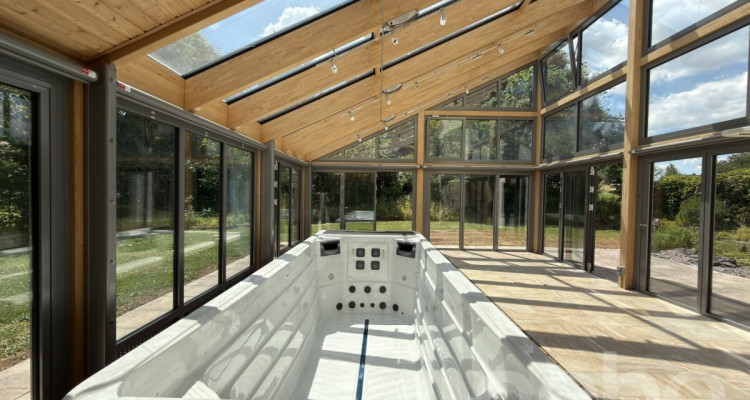 Grosses Einfamilienhaus mit Garten, Wintergarten und viel Potenzial image 3
