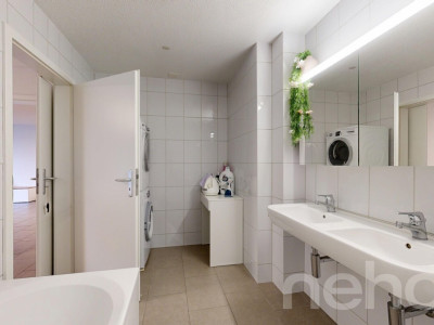 Helle 4.5-Zimmerwohnung zum Wohlfühlen an gut erschlossener Lage image 9