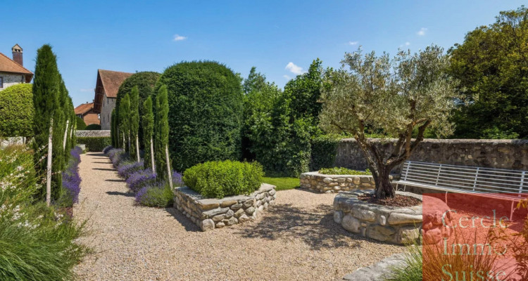 Château dexception du XVI? siècle entièrement rénové ? Propriété de prestige aux portes de Genève image 13