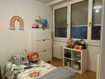 Appartement 4 pièces rénové en 2023 situé aux Eaux Vives image 2