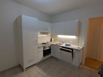 Appartement de 3 pièces au 2ème étage sans ascenseur localiser à Genève 1202 image 3