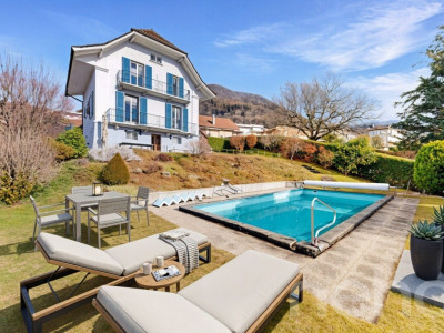 Superbe villa avec piscine et panorama unique sur le lac et les Alpes image 1