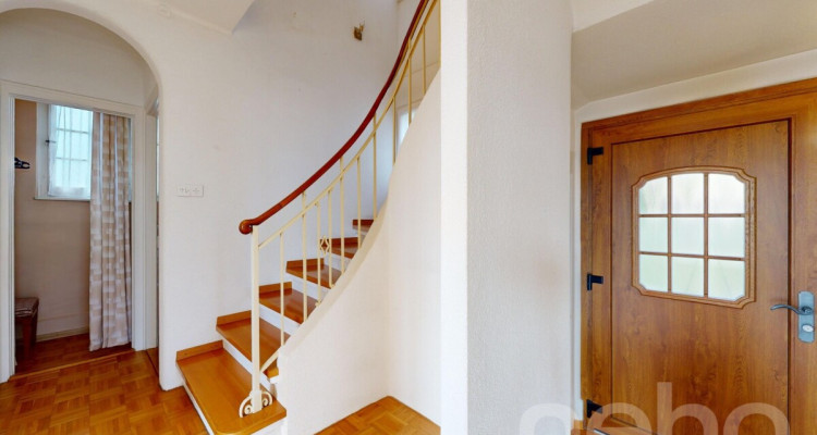 Superbe villa avec piscine et panorama unique sur le lac et les Alpes image 12