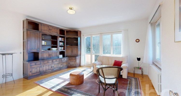 Stilvolle 3.5 Zimmer Wohnung mit Balkon in Bern image 3