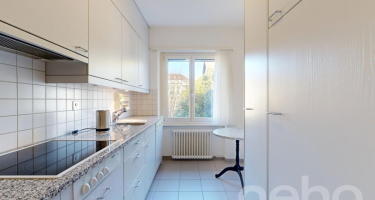 Stilvolle 3.5 Zimmer Wohnung mit Balkon in Bern image 5