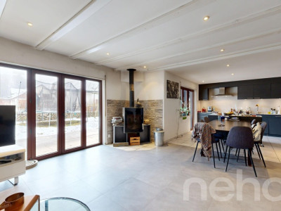 Cadre paisible et volumes généreux pour une vie de famille image 5