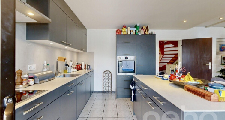 Cadre paisible et volumes généreux pour une vie de famille image 8