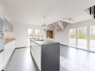 Magnifique duplex au dernier étage dune petite copropriété image 2