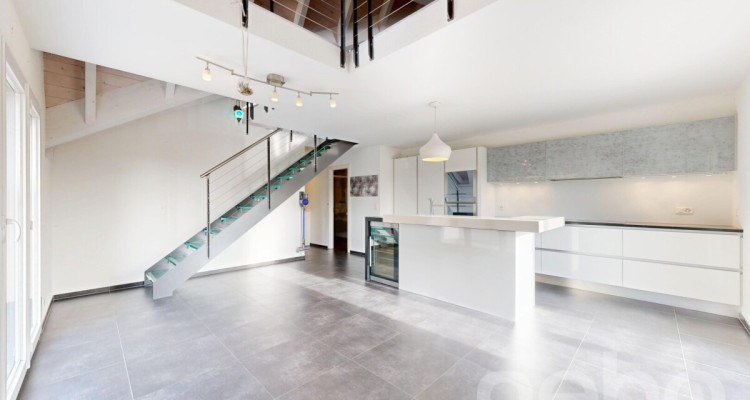 Magnifique duplex au dernier étage dune petite copropriété image 3