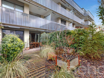 Idéalement situé avec un beau jardin - CASATAX image 1