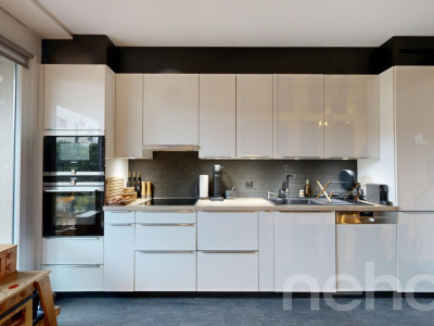 Idéalement situé avec un beau jardin - CASATAX image 4