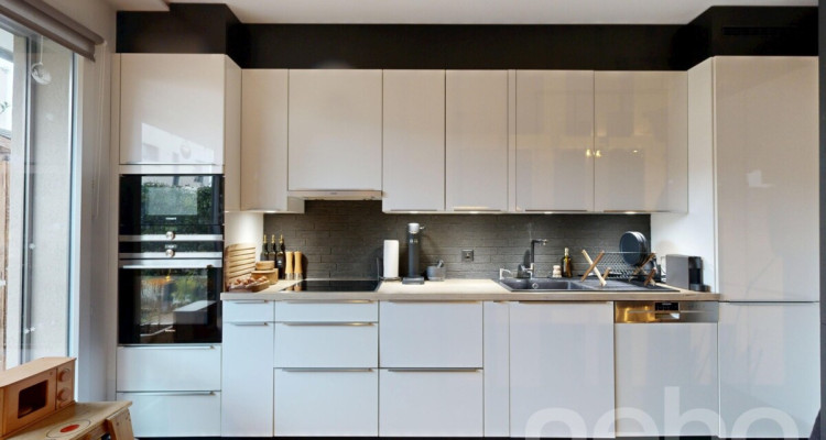 Idéalement situé avec un beau jardin - CASATAX image 4