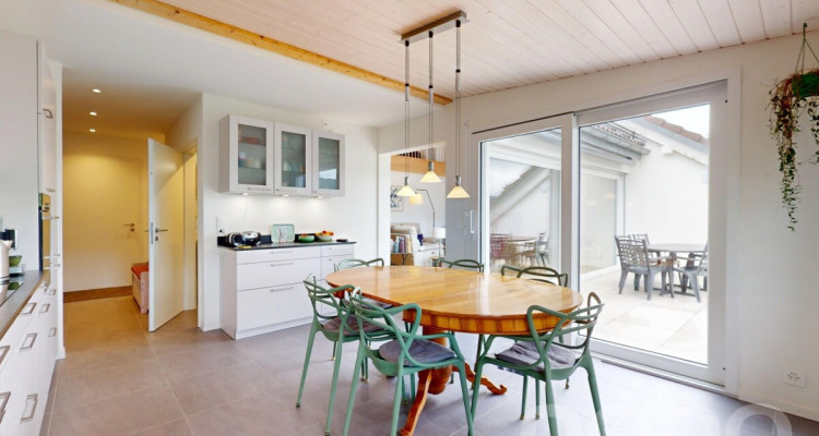 Cadre d?exception : duplex récent ouvert sur la nature image 4