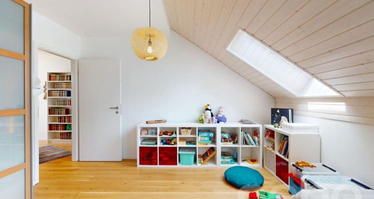 Cadre d?exception : duplex récent ouvert sur la nature image 8