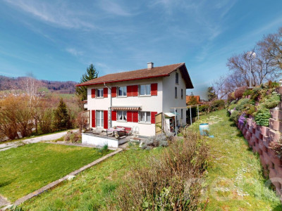 Charmantes Zweifamilienhaus mit grossem Umschwung und viel Potenzial image 1