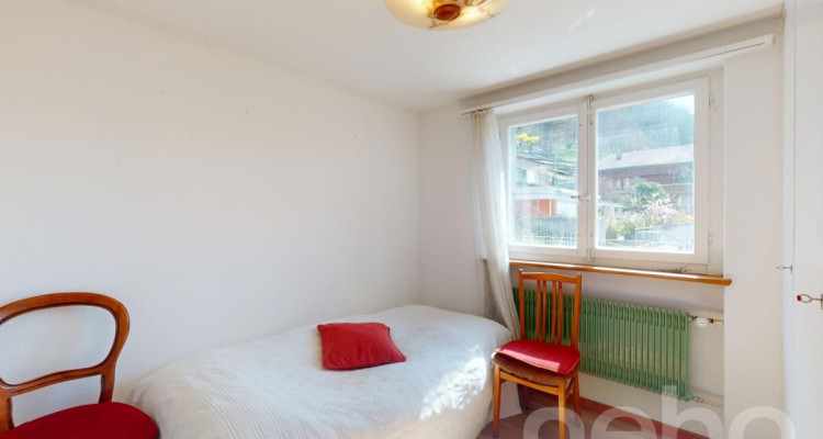 Charmantes Zweifamilienhaus mit grossem Umschwung und viel Potenzial image 4