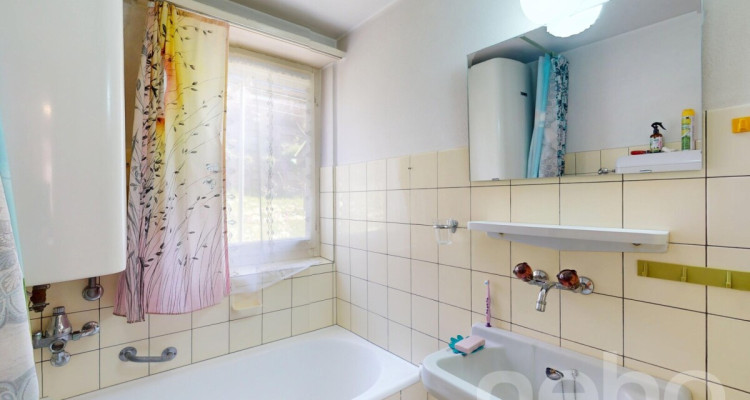 Charmantes Zweifamilienhaus mit grossem Umschwung und viel Potenzial image 8