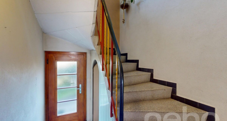 Charmantes Zweifamilienhaus mit grossem Umschwung und viel Potenzial image 12