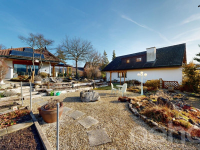 Freistehendes Einfamilienhaus mit Garten und Weitsicht in Lupsingen image 2