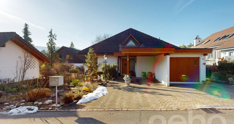 Freistehendes Einfamilienhaus mit Garten und Weitsicht in Lupsingen image 1