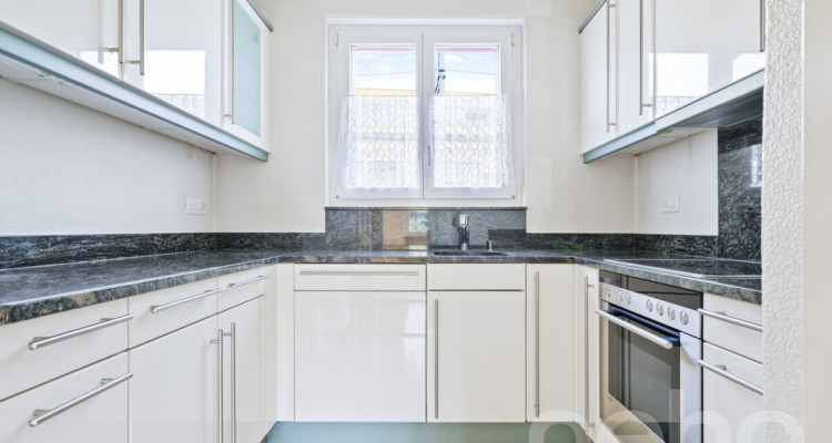 Freistehendes Einfamilienhaus mit Potenzial im Zentrum von Ittigen image 4