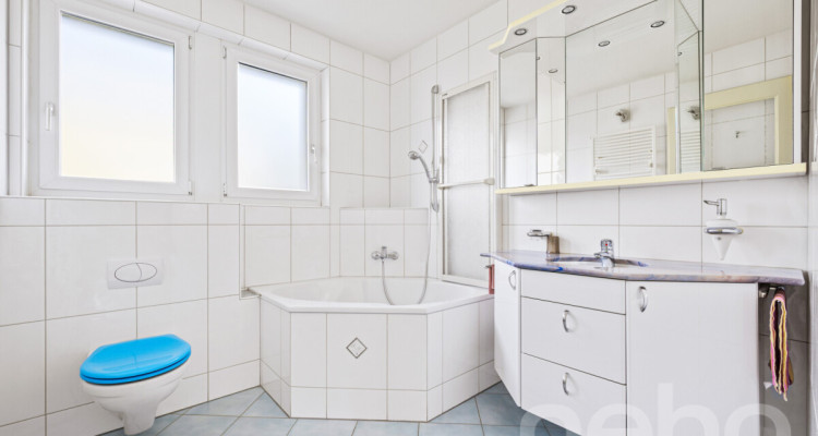 Freistehendes Einfamilienhaus mit Potenzial im Zentrum von Ittigen image 7