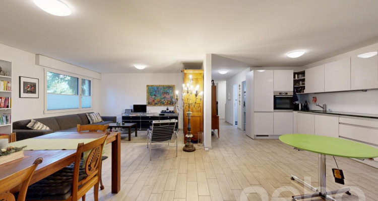 Aussergewöhnliches 3.5-Zimmer Wohnstudio mit Garten und Büro-Atelier image 2