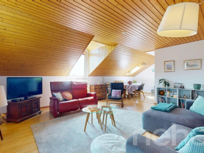 Exclusif: Spacieux appartement avec balcon dans les combles image 2