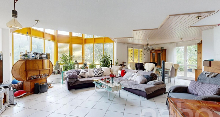 Mehrgenerationenhaus mit unverbaubarer Weitsicht an ruhiger Lage image 1