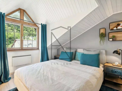 5-room duplex in historic downtown building image 6