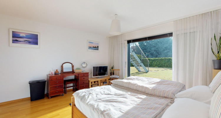 Proche du collège Champittet - avec jardin image 10