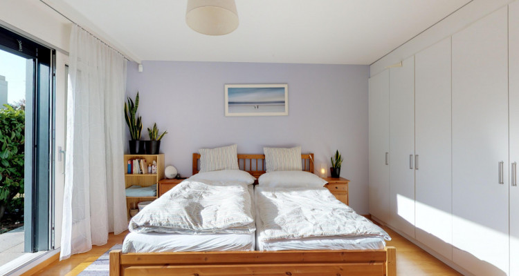 Proche du collège Champittet - avec jardin image 11