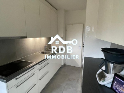 Sublime appartement de 5 pièces au 3ème étage localiser à Genève 1202 image 3