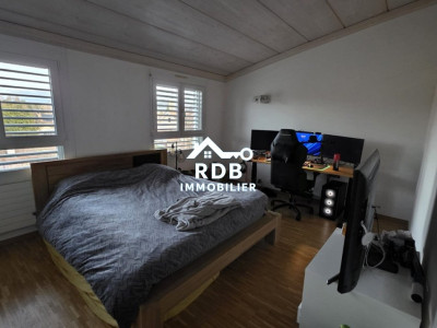 Duplex lumineux de 5 pièces au 1er étage à Plan-les-Ouates 1228  image 2