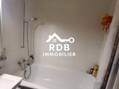 Appartement de 5 pièces au 6ème étage situé à Petit-Lancy 1213 image 8