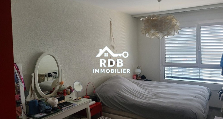 Appartement de 5 pièces au 6ème étage situé à Petit-Lancy 1213 image 6