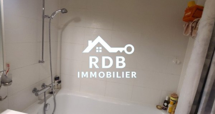 Appartement de 5 pièces au 6ème étage situé à Petit-Lancy 1213 image 8