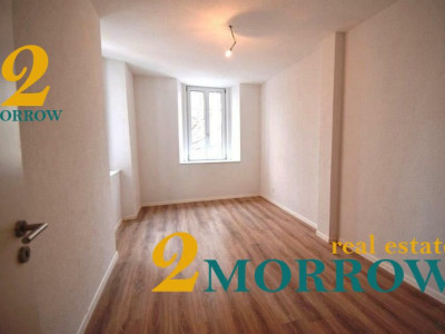 Charmant immeuble locatif à vendre image 3