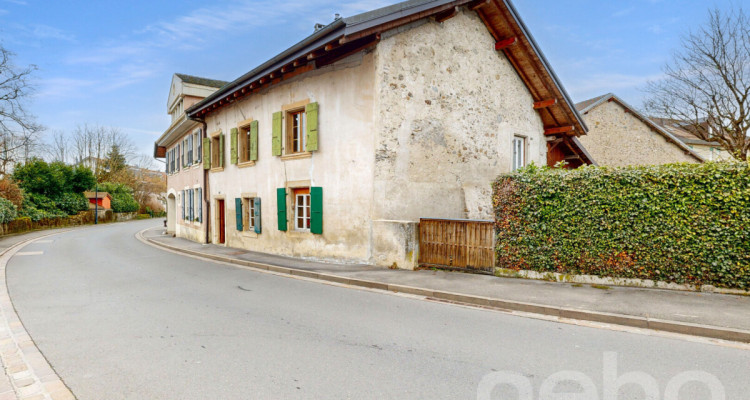 Charmante maison villageoise à rénover au c?ur dEtoy image 2